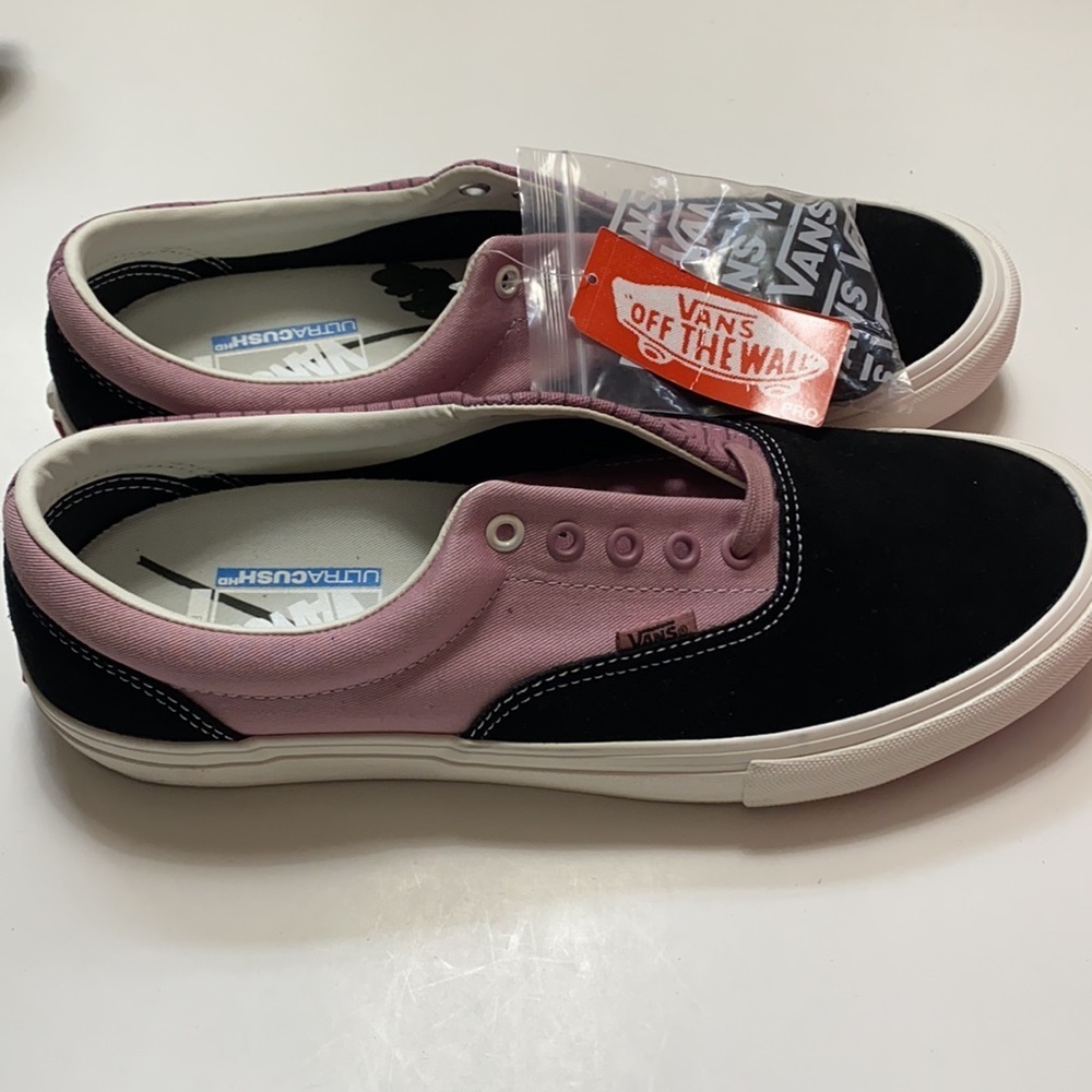 NWOB Vans Era pro purple /black
size: 11.5 - Picture 3 of 10